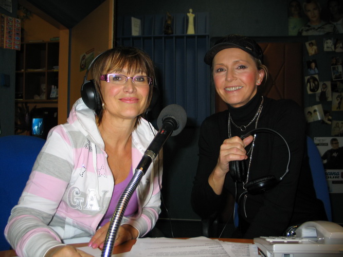 Petra Černocká a Helena Vondráčková 2008.jpg